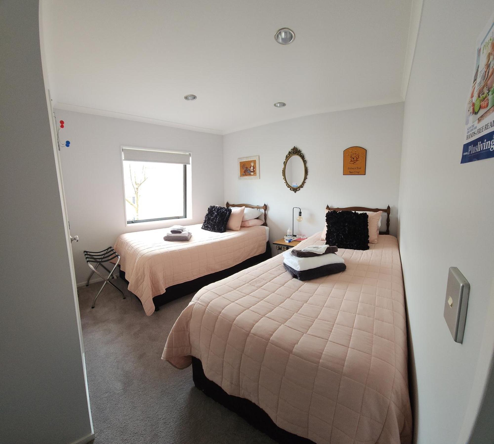 ניו פלימות' Penrodbnb Shared Home מראה חיצוני תמונה